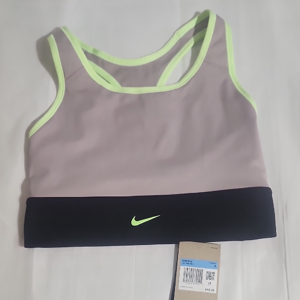 Nike Pro Black and Light Purple Sports Set - Picture 3 of 7